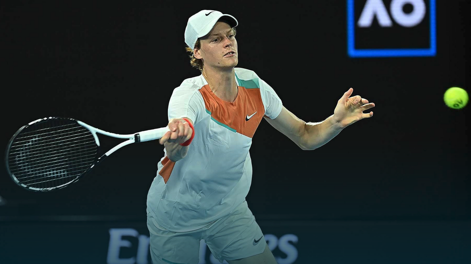 Яник Синер след загубата от Циципас: Знам, че трябва да подобря много неща и това за мен днес беше урок