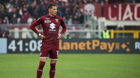  Фулъм приготвя оферта за Саша Лукич 