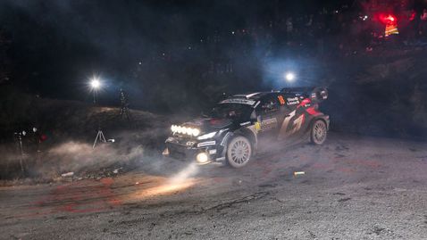 Кошмарно начало на неделния ден за Тойота