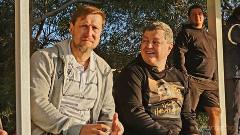 Зингаревич и важни директори гледат Ботев срещу Енисей