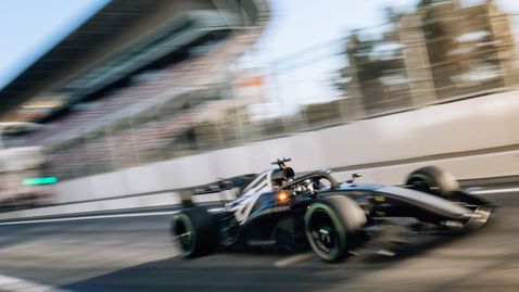  Хаджар отпред в Барселона, Ауди с проблеми в утринната сесия 