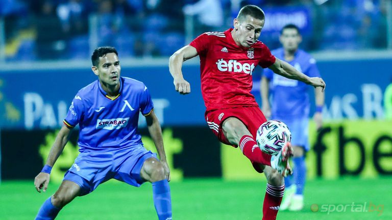 Левски поглежда към челните позиции