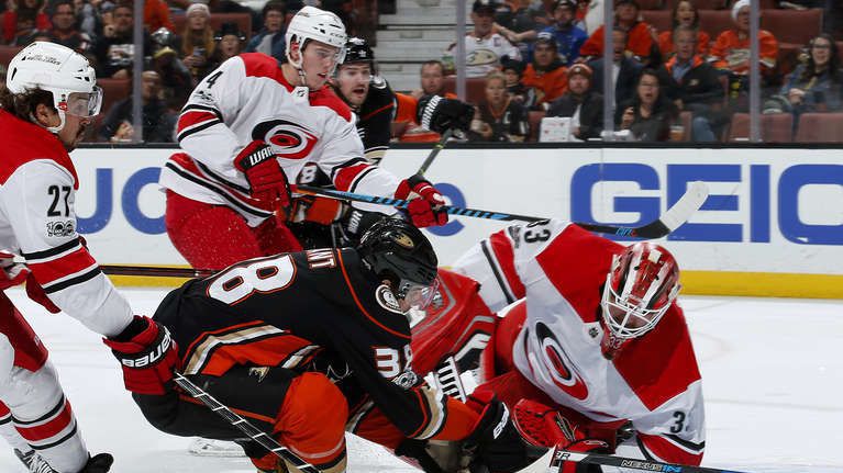 Каролина се изкачи на върха в класирането в Източната конференция