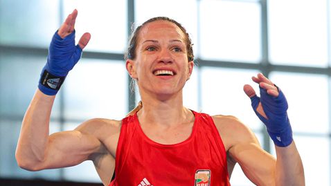  Най-добрите ни боксьорки влизат в борба на шампионат в Полша 