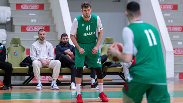 Мъжкият национален отбор на България по баскетбол излиза за най