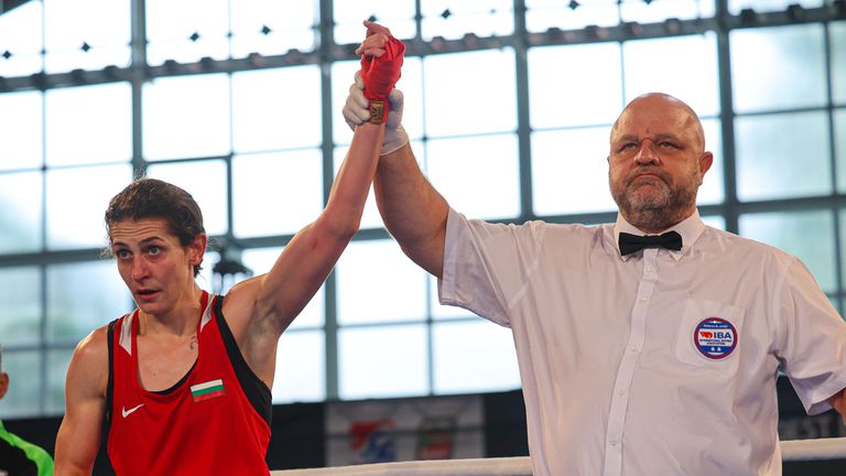 Светлана Каменова и Аслъхан Мехмедова започнаха по отличен начин участието