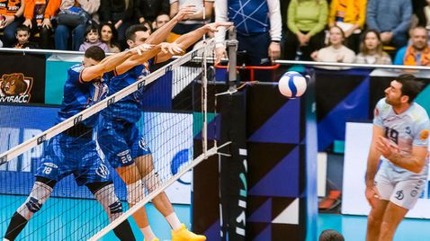 Аспарух Аспарухов със страхотно включване, 14 точки и MVP! Кузбас отново удари Динамо (М) и Цветан Соколов