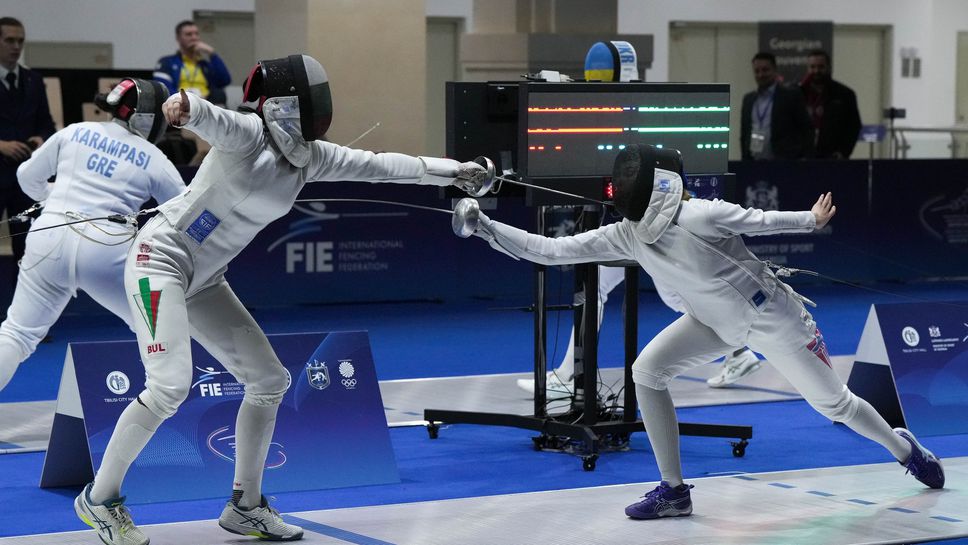 Двама българи сред най-добрите 16 на сабя на Европейското по фехтовка