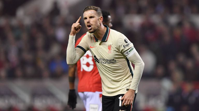  Джордан Хендерсън подлага на критика ФА поради полуфиналите на 