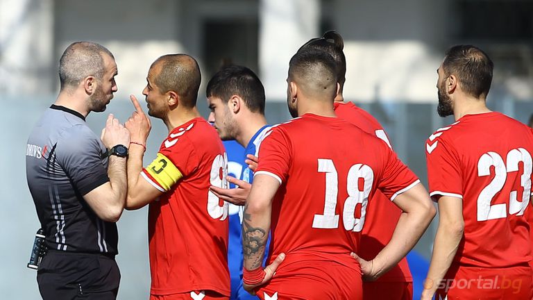 Вихър (Славяново) спечели с 1:0 срещу Академик в Свищов. Двубоят