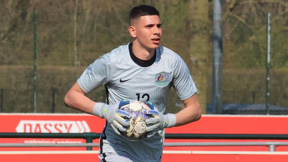 Бившият вратар на Спартак Варна Илия Шаламанов се завърна в