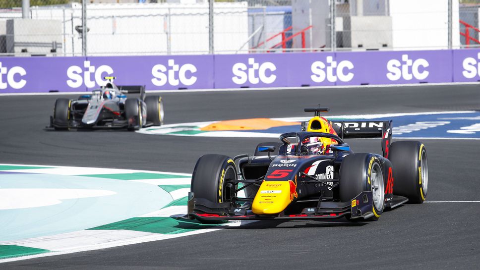 Лоусън триумфира в изпълненото с коли за сигурност спринтово състезание в Джеда