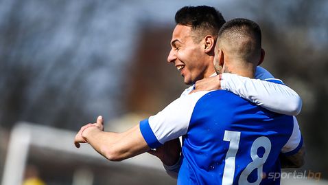  Спартак (Плевен) изскочи на второ място 