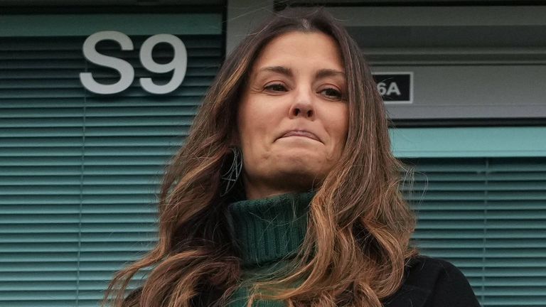  Кандидатите за Челси би трябвало да подсигуряват вложения от един милиард, ще се срещат с Тухел и Грановская 