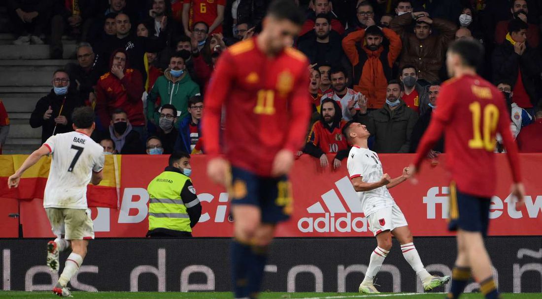 Испания стигна до късен успех срещу Албания
