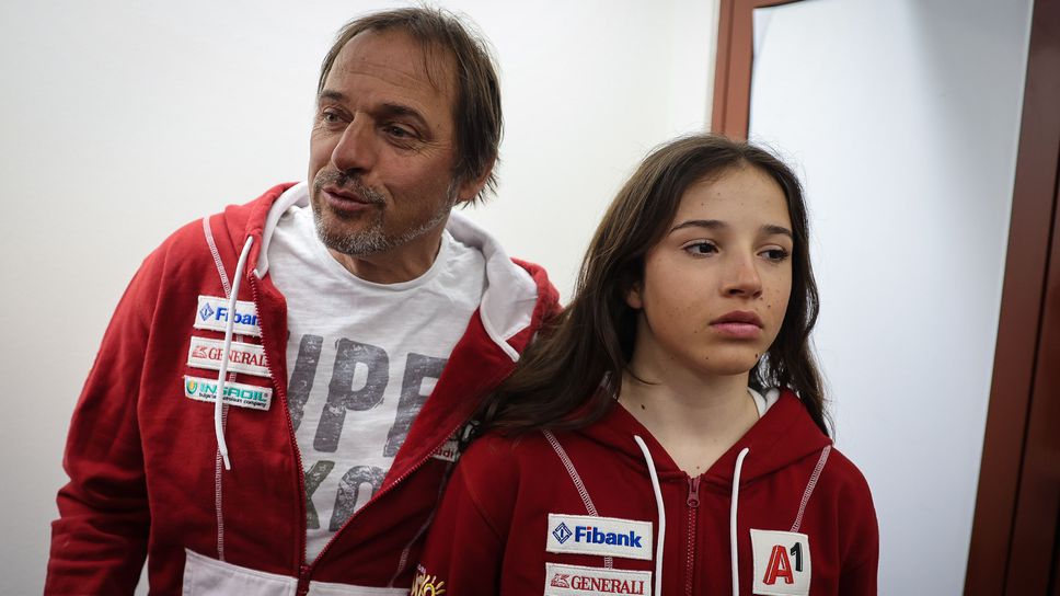 Голямата ни звезда при жените в сноуборда Малена Замфирова получи