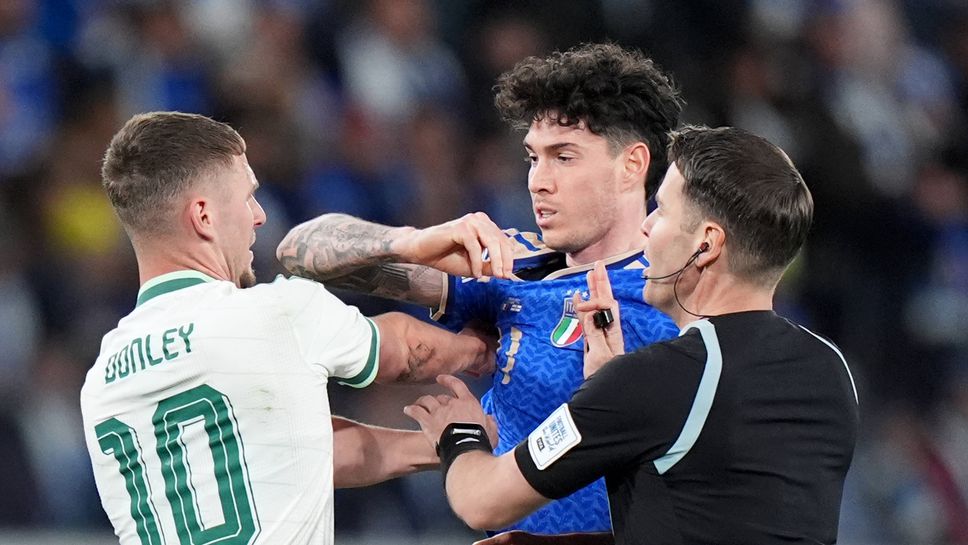 Италия 0:0 Сев. Ирландия, тече втората част