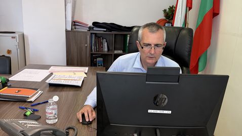 Министър Илиев проведе работни срещи с кметове за Джиро д'Италия