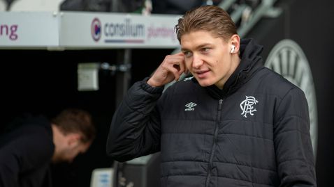 Димитров лично разговарял с играч на Рейнджърс, чака решението му за България