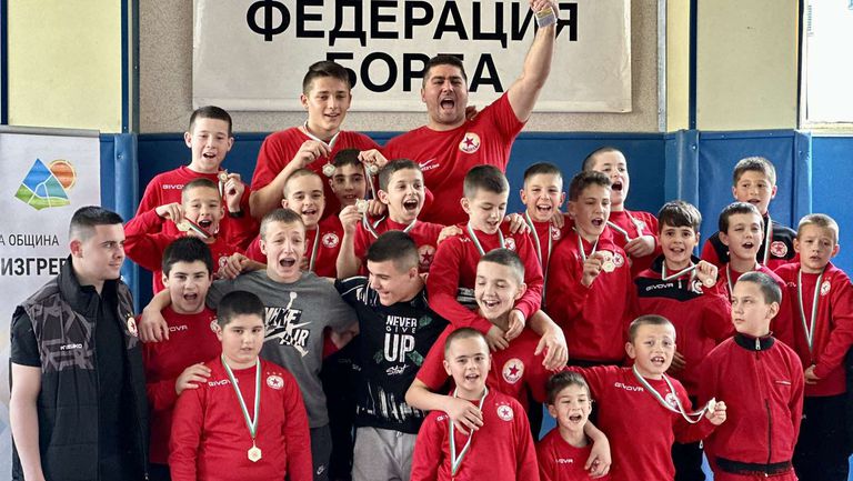 Малчуганите на ЦСКА станаха първи на турнира по класическа борба