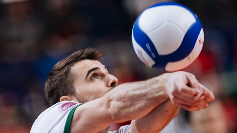 Мартин Атанасов и Денис Карягин напускат Локомотив Новосибирск