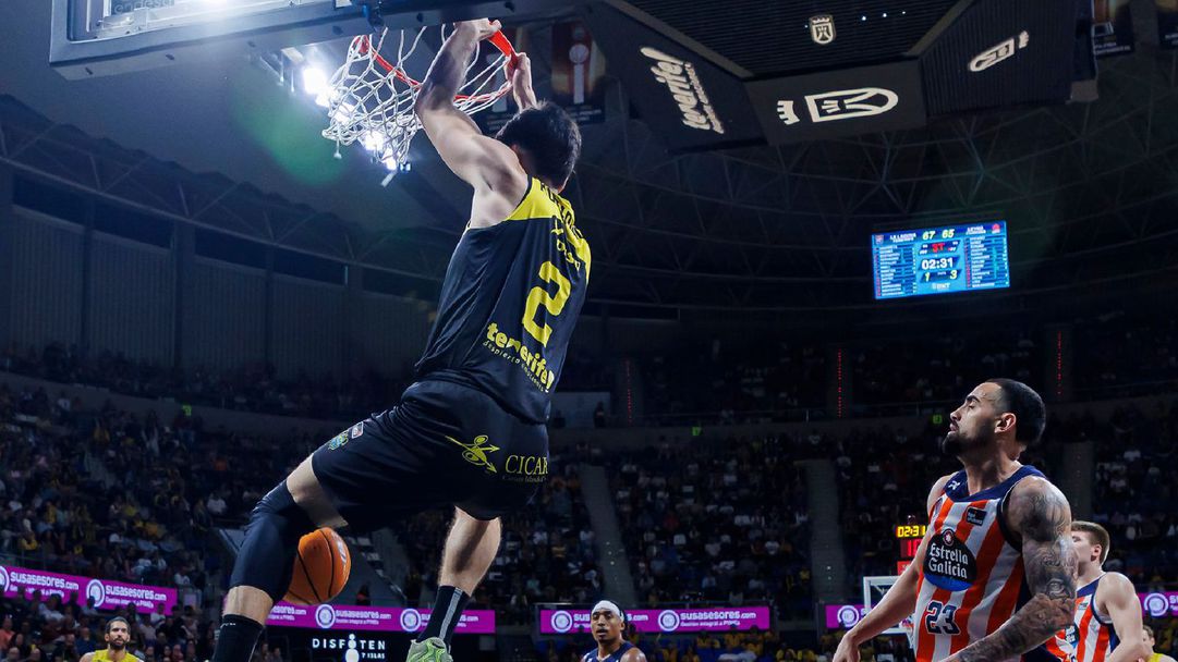 Костадинов и Тенерифе продължават да дишат във врата на Реал Мадрид