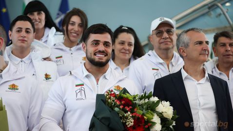 Великият Карлос Насар бе посрещнат по шампионски в България: Няма време за почивка!