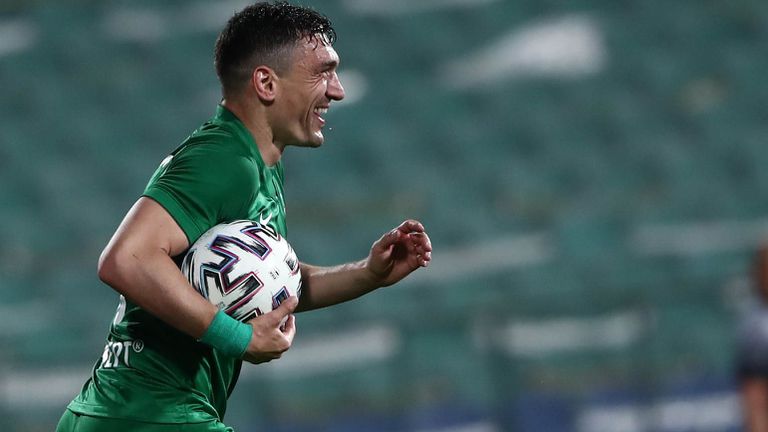  ФКСБ заплаши Кешерю, желае разлъка поради огромната му заплата 