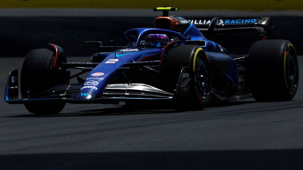 Феновете избират разцветката на Уилямс за Сингапур, Япония и Катар