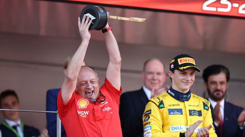  Бриаторе: Васьор заслужава да вземе купата с Ферари 