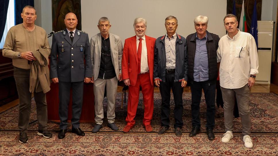 Учредиха клуб на ветераните на ЦСКА - Ради Здравков стана шеф