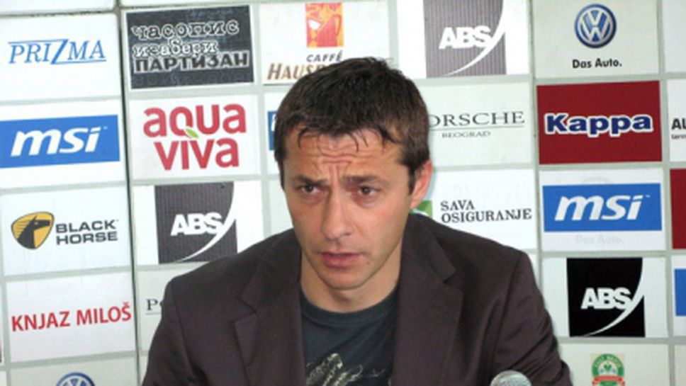 Фаворит №1 за треньор на Левски вече е в София и преговаря с босовете