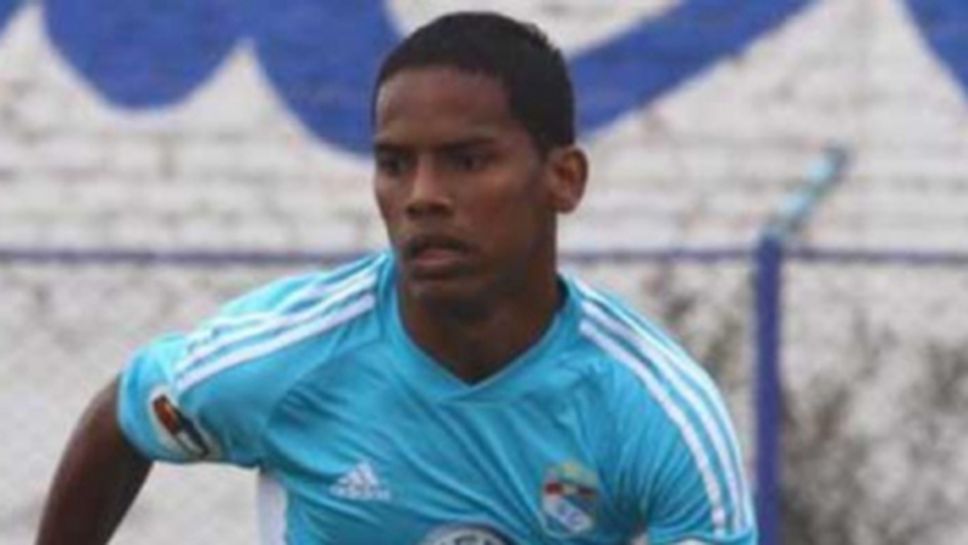 18-годишен перуански футболист почина по време на мач