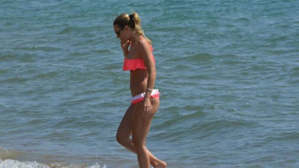 Илари Блази на плаж без Тоти (снимки)