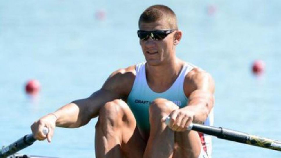 Ромео Ангелов и Кристиан Василев се класираха за финал А в скул