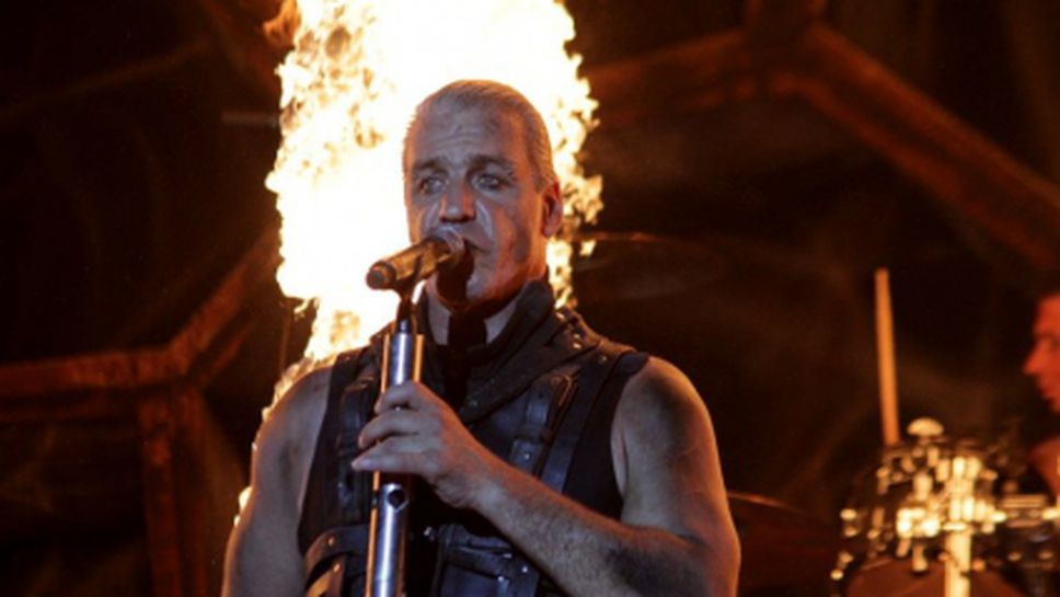 Хиляди пяха с Rammstein на "Васил Левски" (галерия)