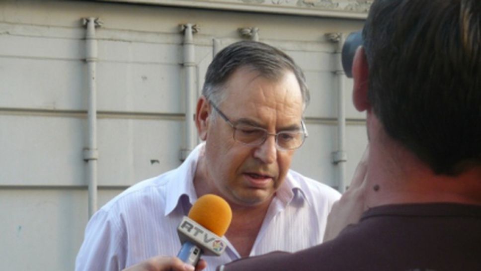 Атанас Тонев: Унизително е да играем с Румъния и Исландия