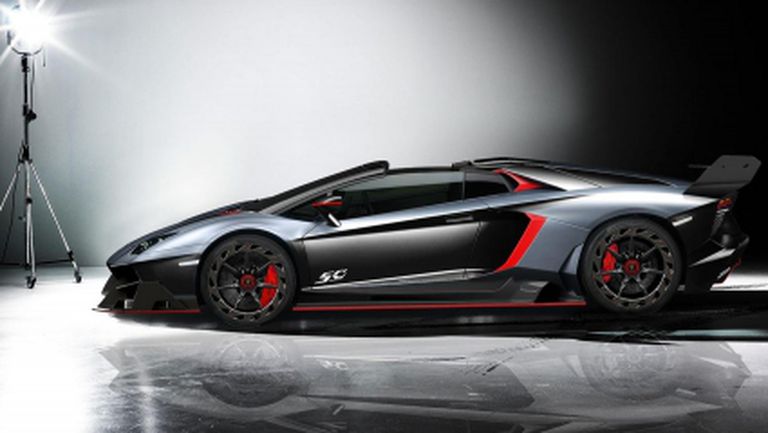 Lamborghini Aventador с тяло на Veneno