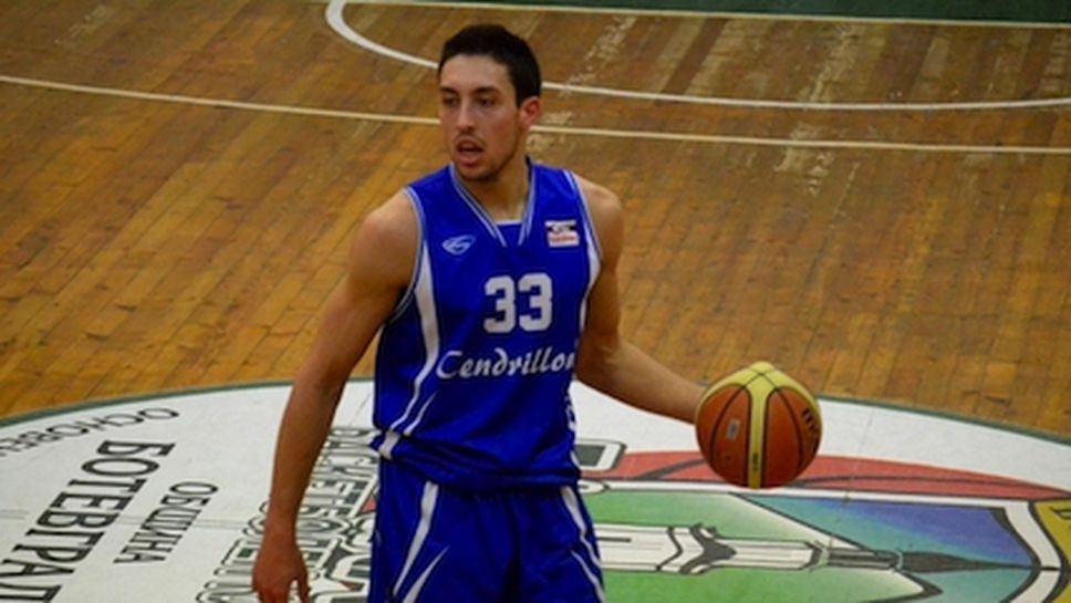 Маринчешки и Агре напуснаха Спартак в посока Швеция