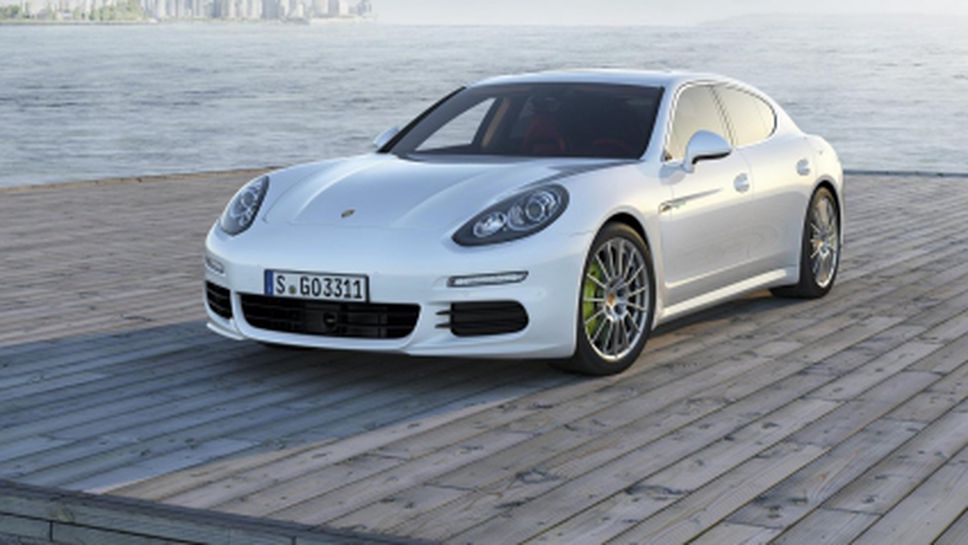 Porsche представи Panamera S E-Hybrid с Видео