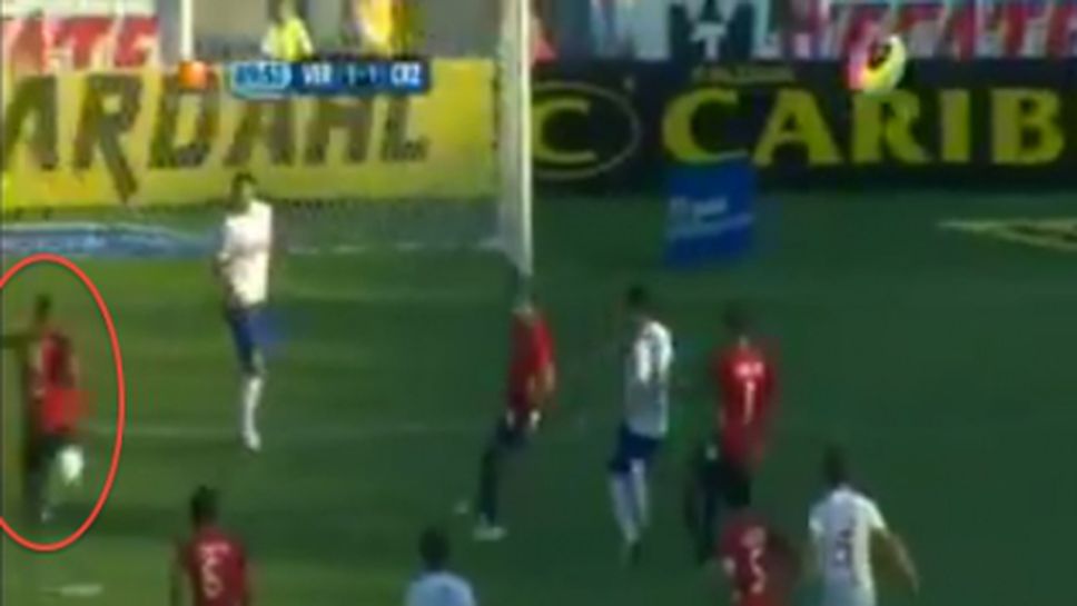 Един автогол, който ще ви разсмее (видео)