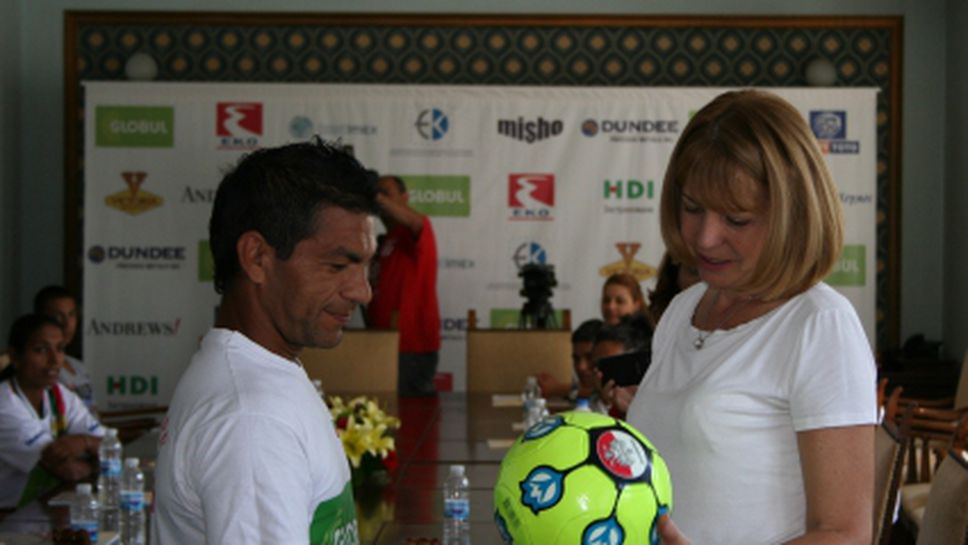 Фандъкова изпрати "Отбора на надеждата" към световното за бездомни