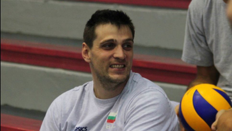 Тодор Алексиев разтегна мускул, напуска тренировката