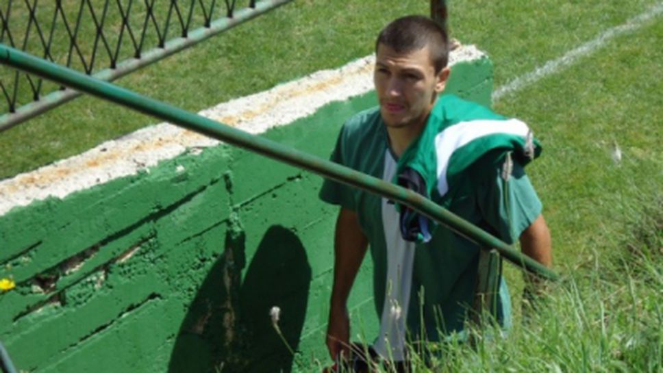 Ботев (Гълъбово) привлече бивш футболист на Берое