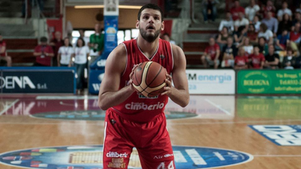 Италиански гранд поиска Деян Иванов