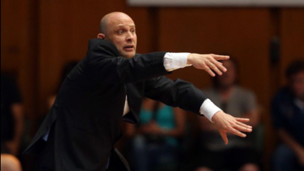 Тити Папазов: Фаворити сме и трябва да го покажем с играта си