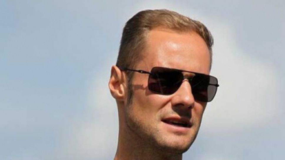 Бивш световен шампион аут до края на сезона