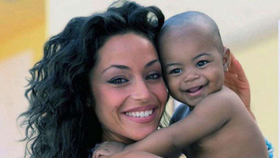 Малката Пиа - копие на СуперМарио (снимки)