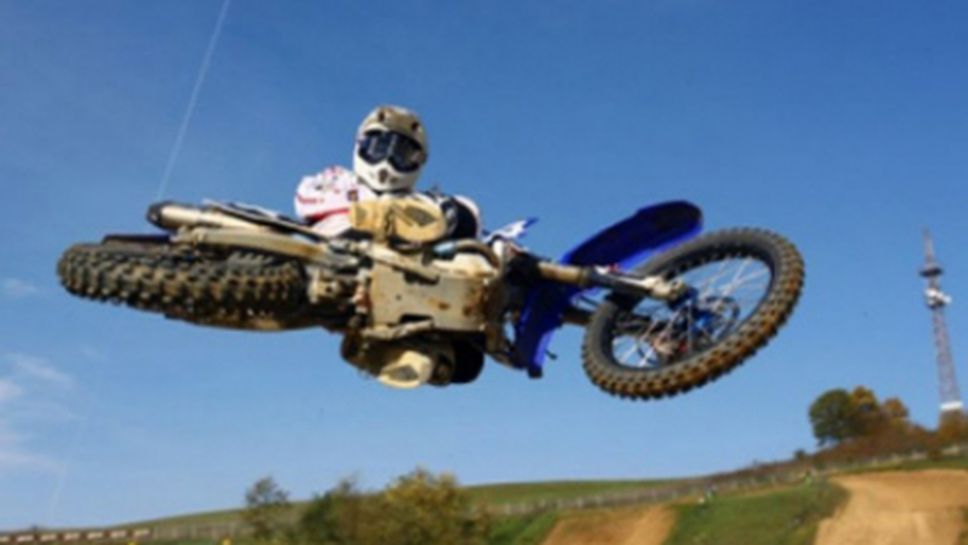 Петър Петров подписа нов договор с Yamaha