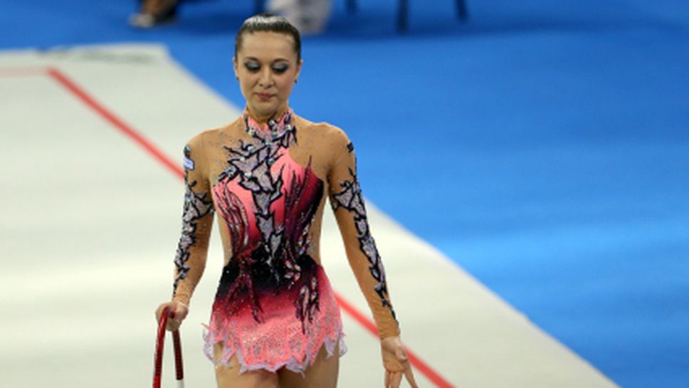 Силвия Митева завърши осма на финалите на бухалки и лента в Киев